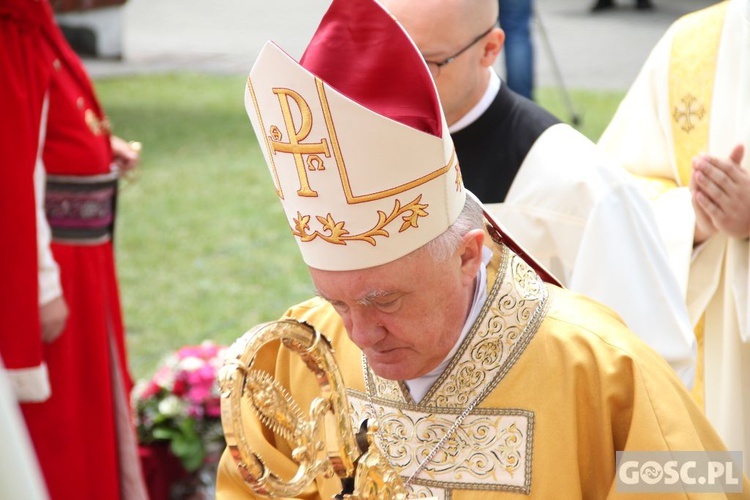 Odpust w sanktuarium Matki Bożej Cierpliwie Słuchającej w Rokitnie