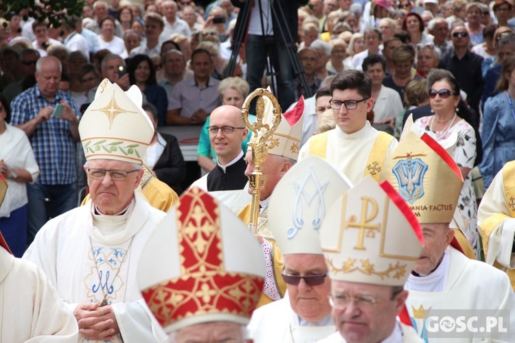 Odpust w sanktuarium Matki Bożej Cierpliwie Słuchającej w Rokitnie