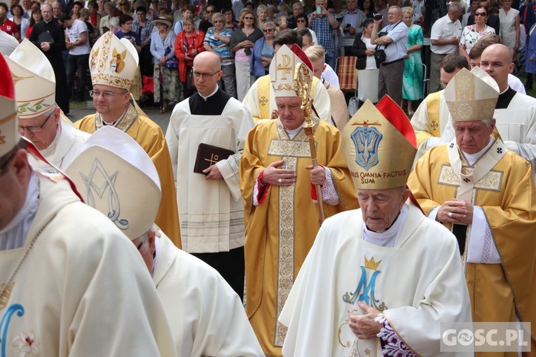 Odpust w sanktuarium Matki Bożej Cierpliwie Słuchającej w Rokitnie