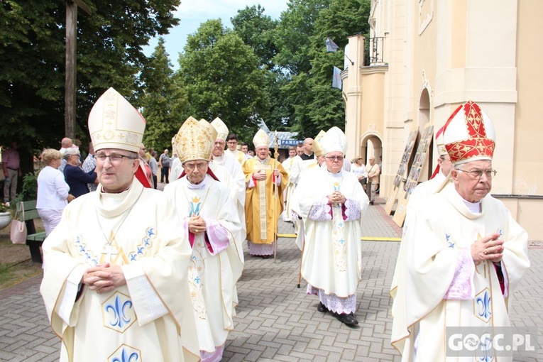 Odpust w sanktuarium Matki Bożej Cierpliwie Słuchającej w Rokitnie