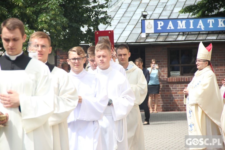 Odpust w sanktuarium Matki Bożej Cierpliwie Słuchającej w Rokitnie