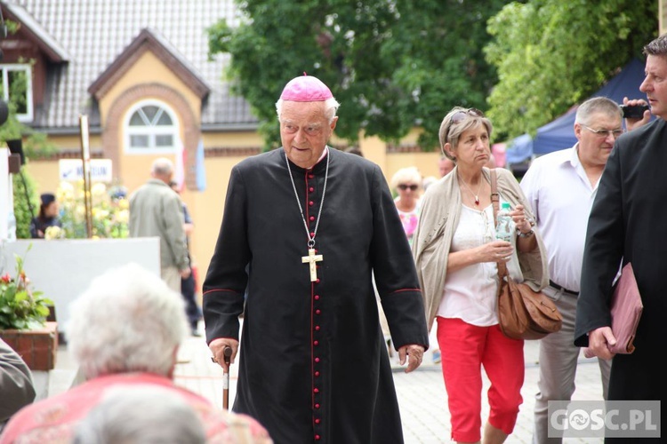 Odpust w sanktuarium Matki Bożej Cierpliwie Słuchającej w Rokitnie