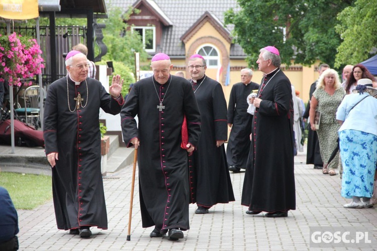 Odpust w sanktuarium Matki Bożej Cierpliwie Słuchającej w Rokitnie