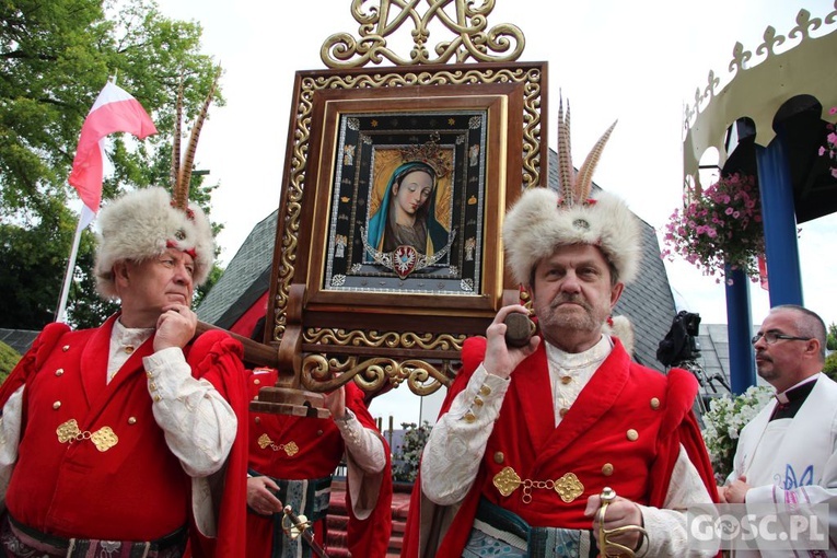 Odpust w sanktuarium Matki Bożej Cierpliwie Słuchającej w Rokitnie