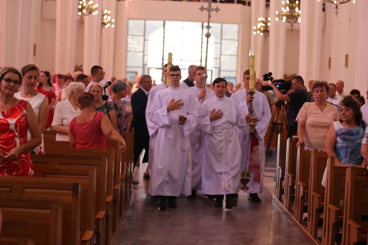 Relikwie bł. ks. Jerzego w stalowowolskiej konkatedrze