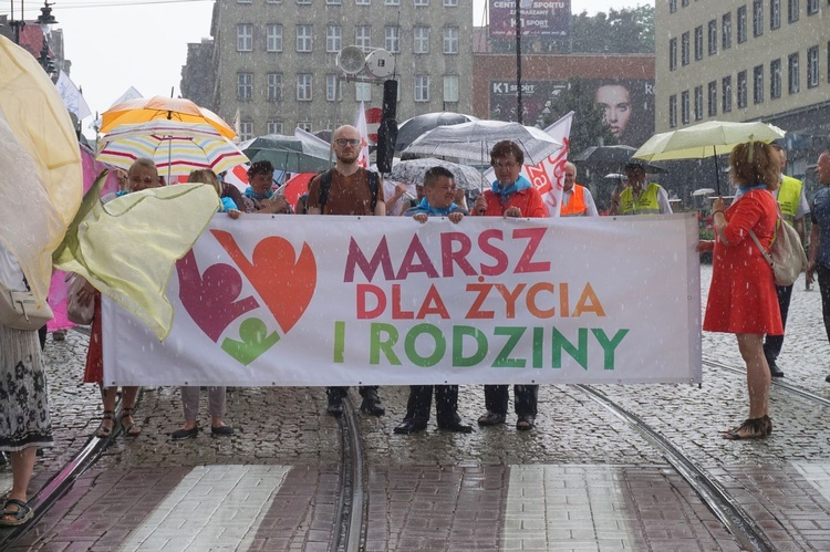 Marsz dla życia i rodziny w Zabrzu