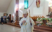 Eucharystia przy krzyżu papieskim 