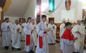 Eucharystia przy krzyżu papieskim 