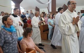 Eucharystia przy krzyżu papieskim 
