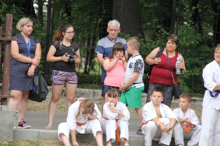 Festyn parafialny w Zbylitowskiej Górze