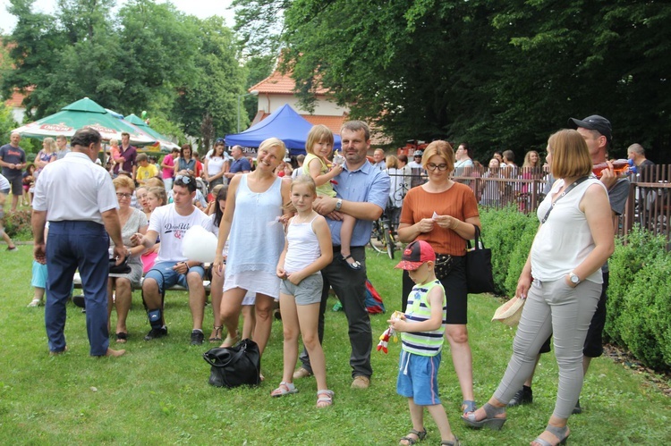 Festyn parafialny w Zbylitowskiej Górze