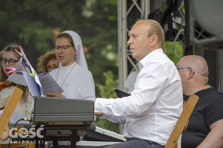 Marsz dla życia i rodziny i koncert w Nowej Rudzie