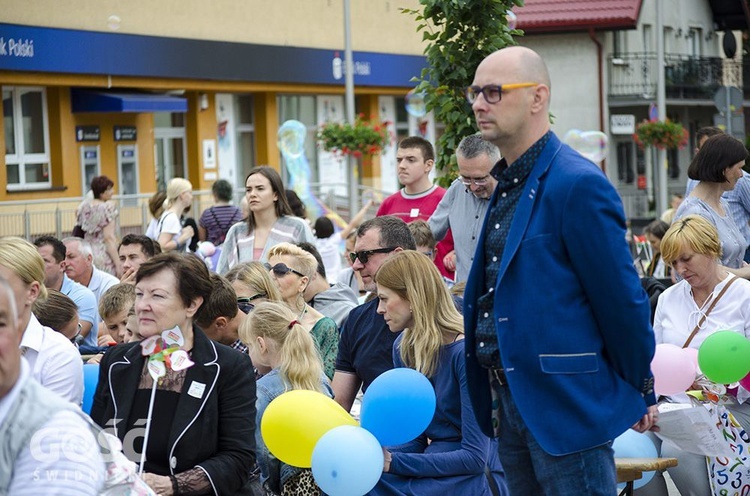 Marsz dla życia i rodziny i koncert w Nowej Rudzie