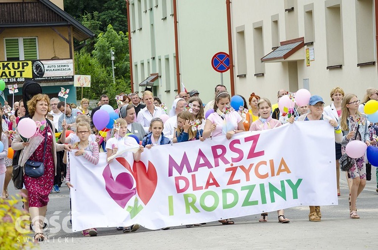 Marsz dla życia i rodziny i koncert w Nowej Rudzie