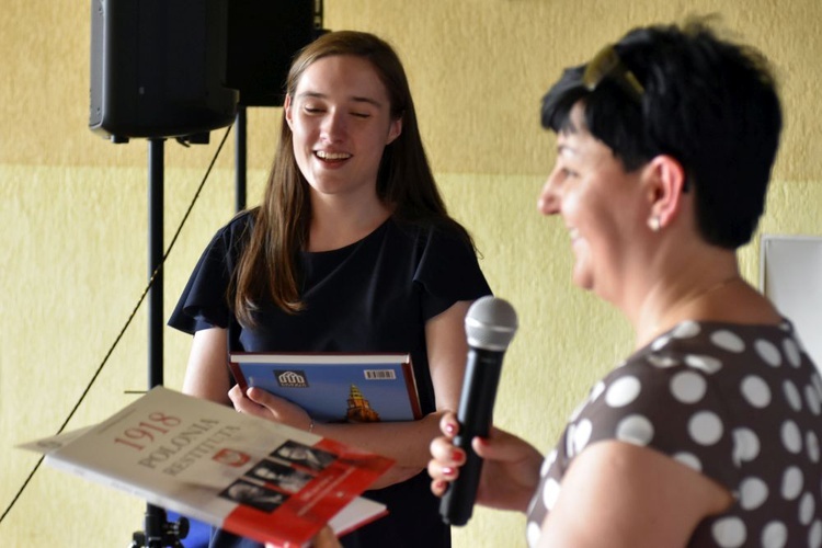 Zakończenie roku w Katolickim Niepublicznym Gimnazjum im. ks. Franciszka Blachnickiego w Świdnicy