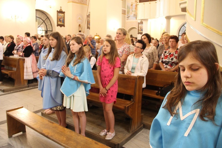 Błogosławieństwo kaplicy cmentarnej i odnowionych organów w Podegrodziu