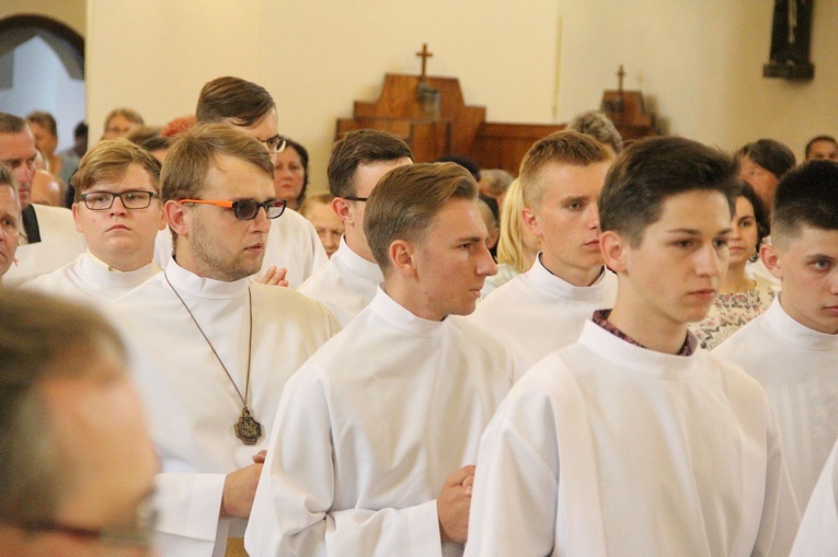 Błogosławieństwo kaplicy cmentarnej i odnowionych organów w Podegrodziu