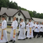 Błogosławieństwo kaplicy cmentarnej i odnowionych organów w Podegrodziu