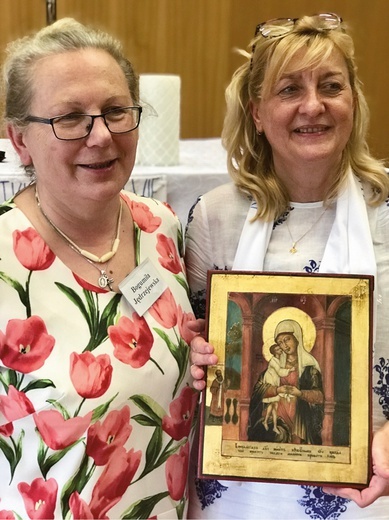 Panie Bogumiła i Lucyna od lat działają w ruchu Matki w Modlitwie, który rozwija się w całej Polsce od dziesięciu lat.