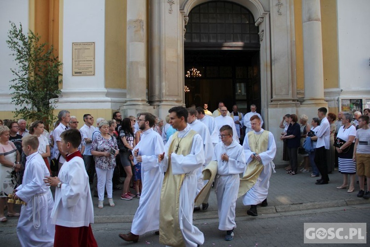 Procesja Bożego Ciała na ulicach Głogowa