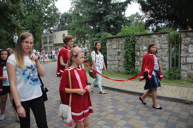 Procesja parafii Chrystusa Króla i św. Barbary