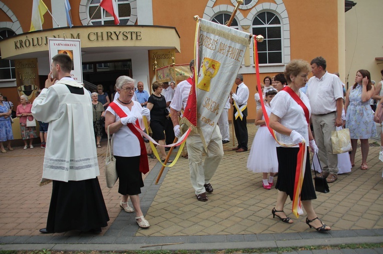 Procesja parafii Chrystusa Króla i św. Barbary