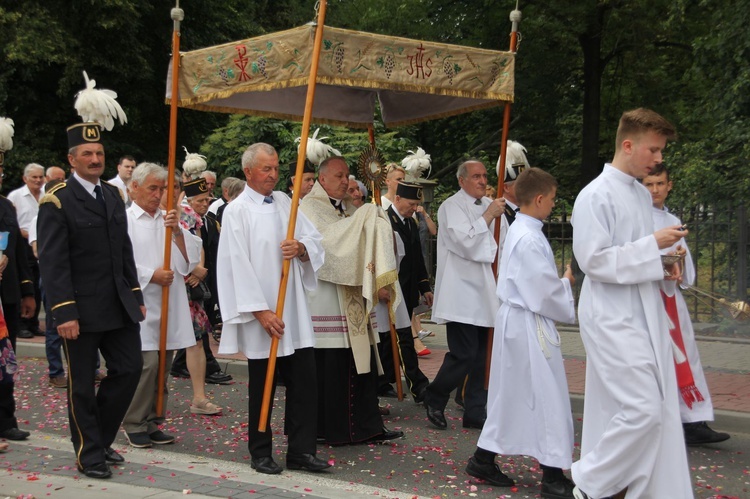 Procesja parafii ojców dominikanów i serbinowskiej