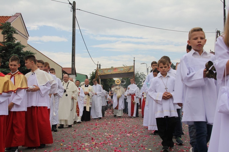 Procesja parafii ojców dominikanów i serbinowskiej