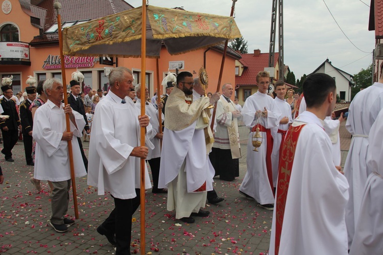 Procesja parafii ojców dominikanów i serbinowskiej