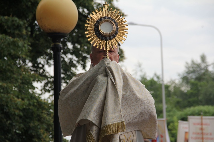 Procesja parafii ojców dominikanów i serbinowskiej