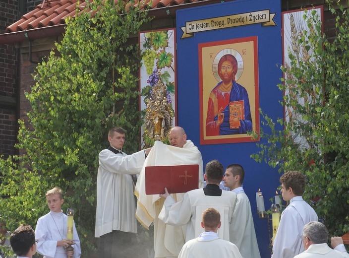 Centralna  procesja Bożego Ciała w Gliwicach