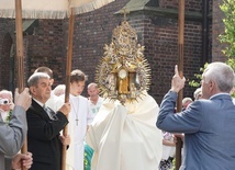 Gliwice. Pytania i odpowiedzi z procesji Bożego Ciała: Co wybieram, co robić, jak żyć? 