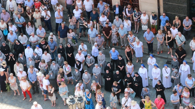 Centralna procesja Bożego Ciała we Wrocławiu 2019