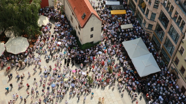 Centralna procesja Bożego Ciała we Wrocławiu 2019