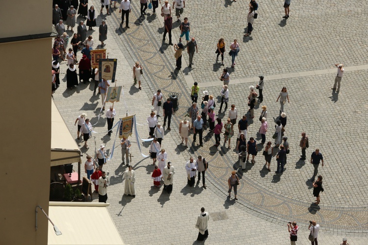 Centralna procesja Bożego Ciała we Wrocławiu 2019