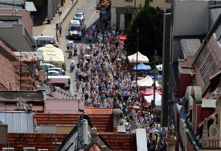 Centralna procesja Bożego Ciała we Wrocławiu 2019