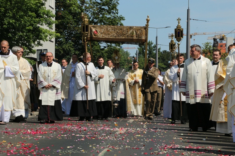 Centralna procesja Bożego Ciała we Wrocławiu 2019