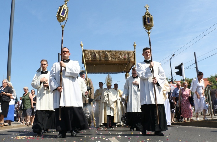 Centralna procesja Bożego Ciała we Wrocławiu 2019