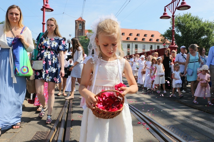 Centralna procesja Bożego Ciała we Wrocławiu 2019