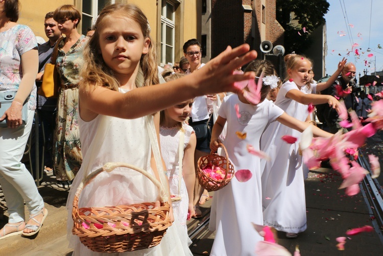 Centralna procesja Bożego Ciała we Wrocławiu 2019