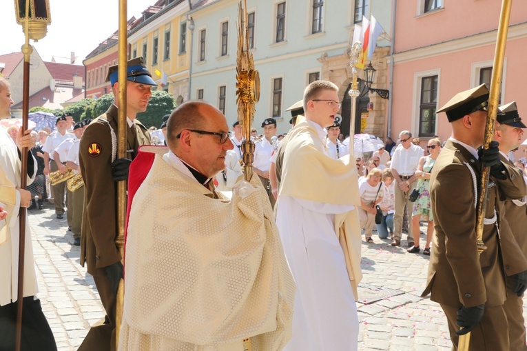 Centralna procesja Bożego Ciała we Wrocławiu 2019