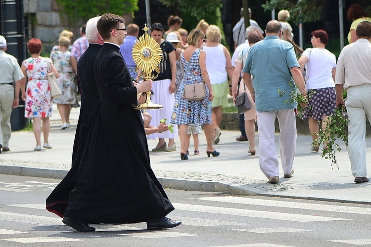 Olsztyn. Centralna procesja Bożego Ciała