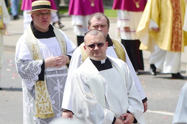 Olsztyn. Centralna procesja Bożego Ciała