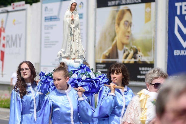 Olsztyn. Centralna procesja Bożego Ciała