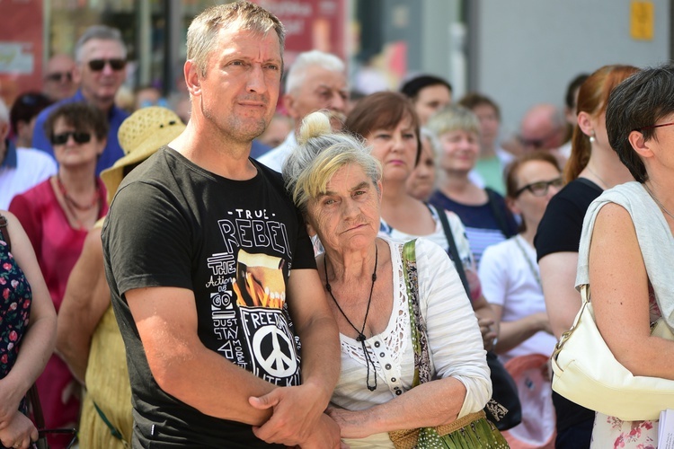 Olsztyn. Centralna procesja Bożego Ciała