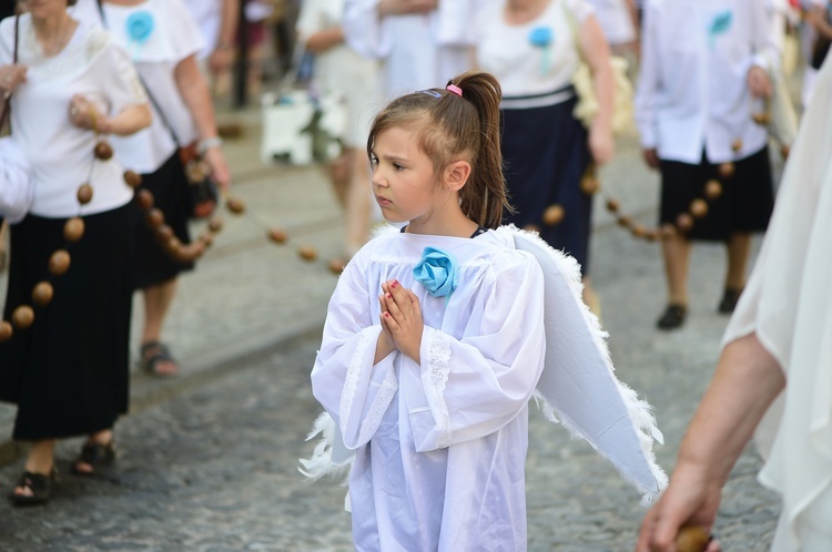 Olsztyn. Centralna procesja Bożego Ciała