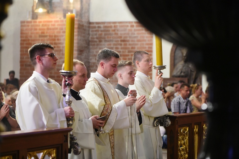 Olsztyn. Centralna procesja Bożego Ciała
