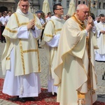 Miejska procesja eucharystyczna w Legnicy