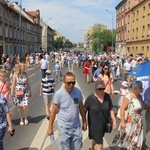 Miejska procesja eucharystyczna w Legnicy