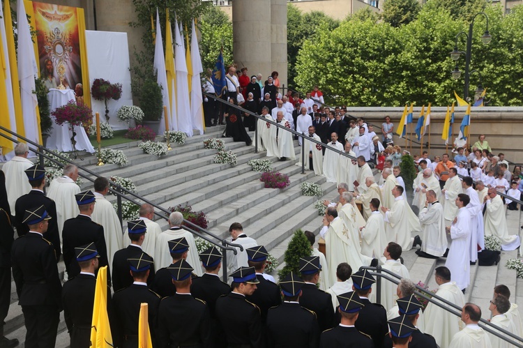 Centralna procesja Bożego Ciała w Katowicach